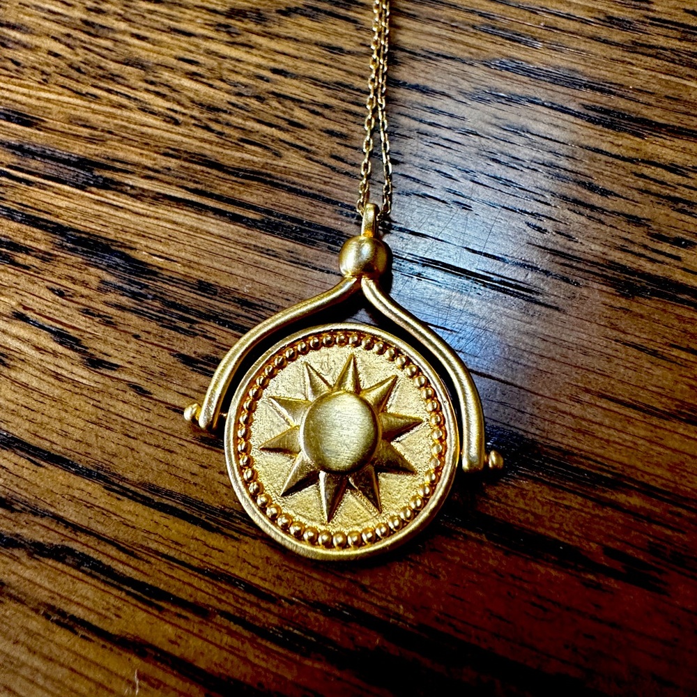 Satya Spinning Sun/Moon necklace